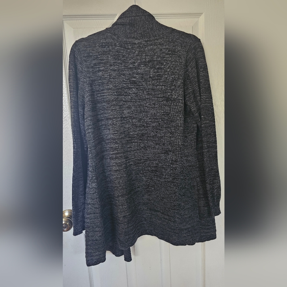 Apt 9 - NWT, Gray, Stylish Long Cardigan with Buttons. - Picture 3 of 8